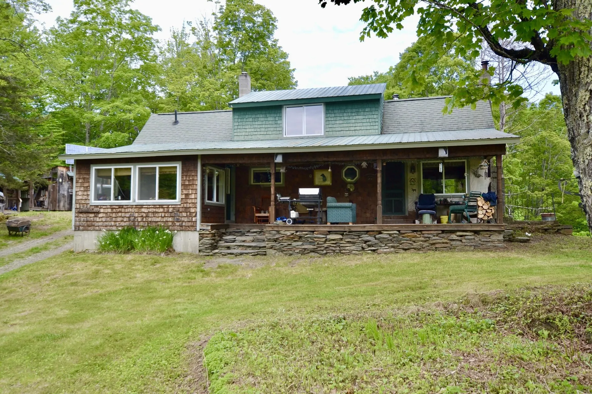 459 Bat Hennesy Road Moretown VT 05660