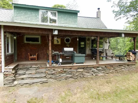 459 Bat Hennesy Road Moretown VT 05660