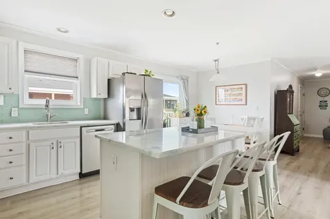 20 Cable Avenue Salisbury MA 01952
