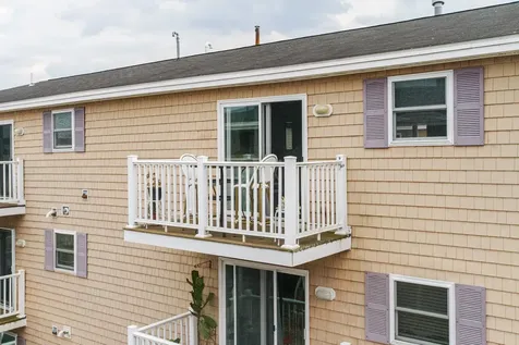 20 Cable Avenue Salisbury MA 01952