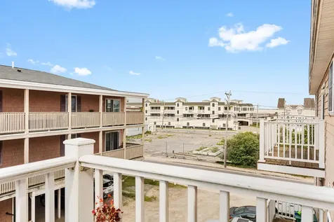 20 Cable Avenue Salisbury MA 01952