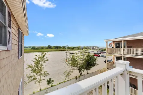 20 Cable Avenue Salisbury MA 01952