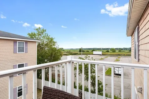 20 Cable Avenue Salisbury MA 01952