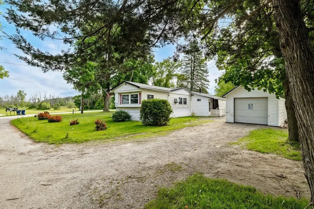 961 Truck Route Alburgh VT 05440