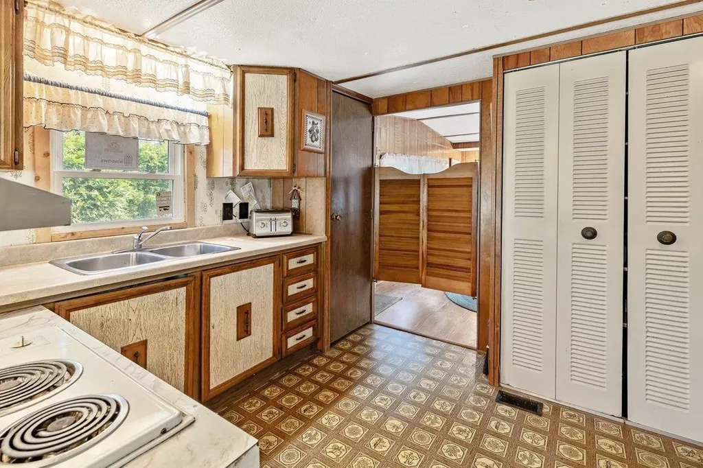 961 Truck Route Alburgh VT 05440