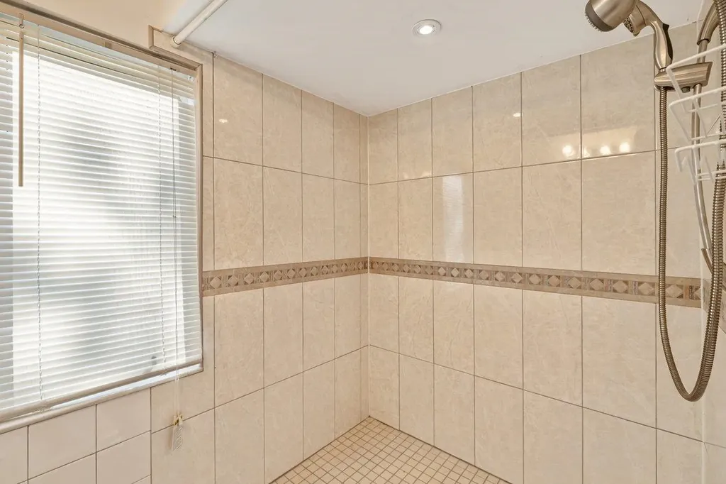 961 Truck Route Alburgh VT 05440