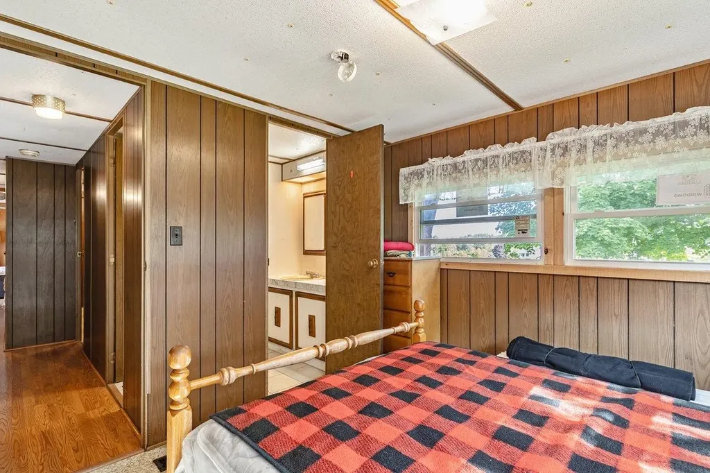 961 Truck Route Alburgh VT 05440