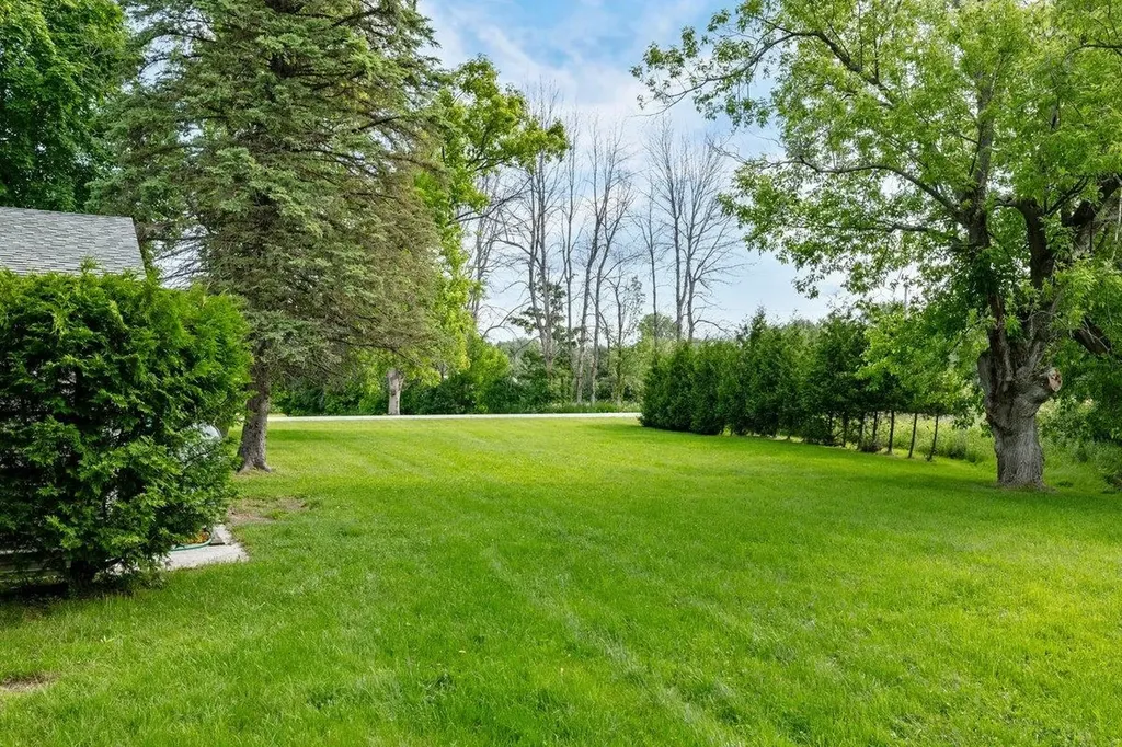 961 Truck Route Alburgh VT 05440