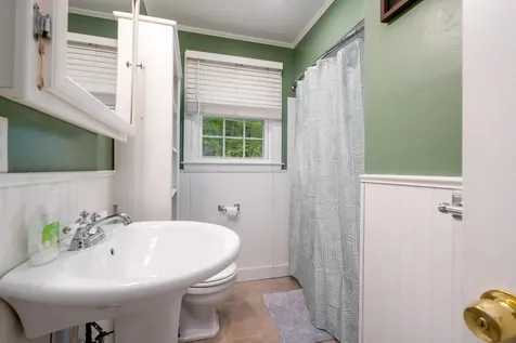43 Longwood Drive Swanzey NH 03446