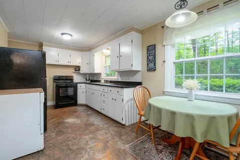 43 Longwood Drive Swanzey NH 03446