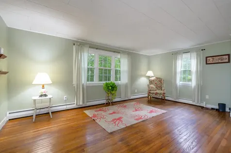 43 Longwood Drive Swanzey NH 03446