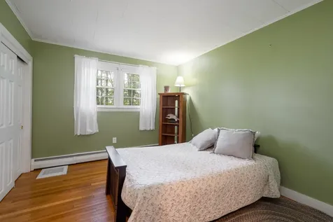 43 Longwood Drive Swanzey NH 03446
