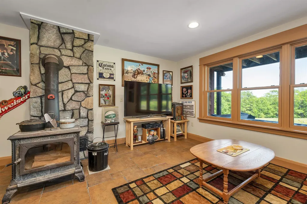 3 Simon Hill Road Ossipee NH 03864