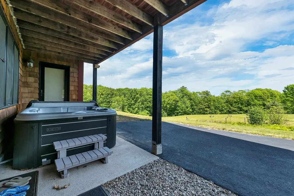 3 Simon Hill Road Ossipee NH 03864