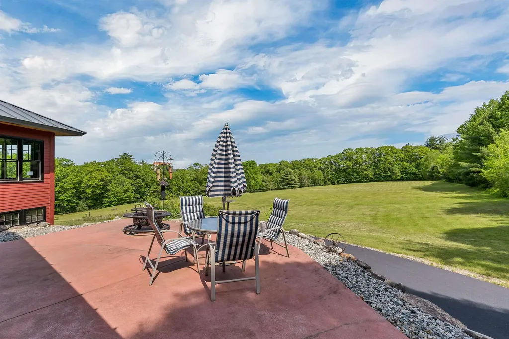 3 Simon Hill Road Ossipee NH 03864