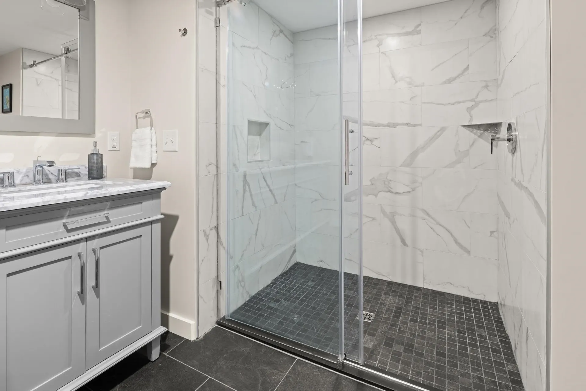 2366 Mountain Road Stowe VT 05672