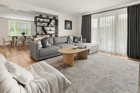 2366 Mountain Road Stowe VT 05672