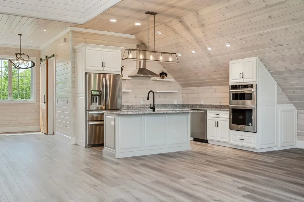 127 Tracy Road New London NH 03257