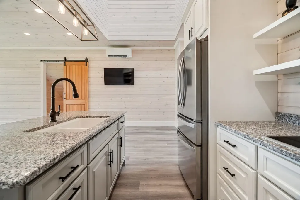 127 Tracy Road New London NH 03257