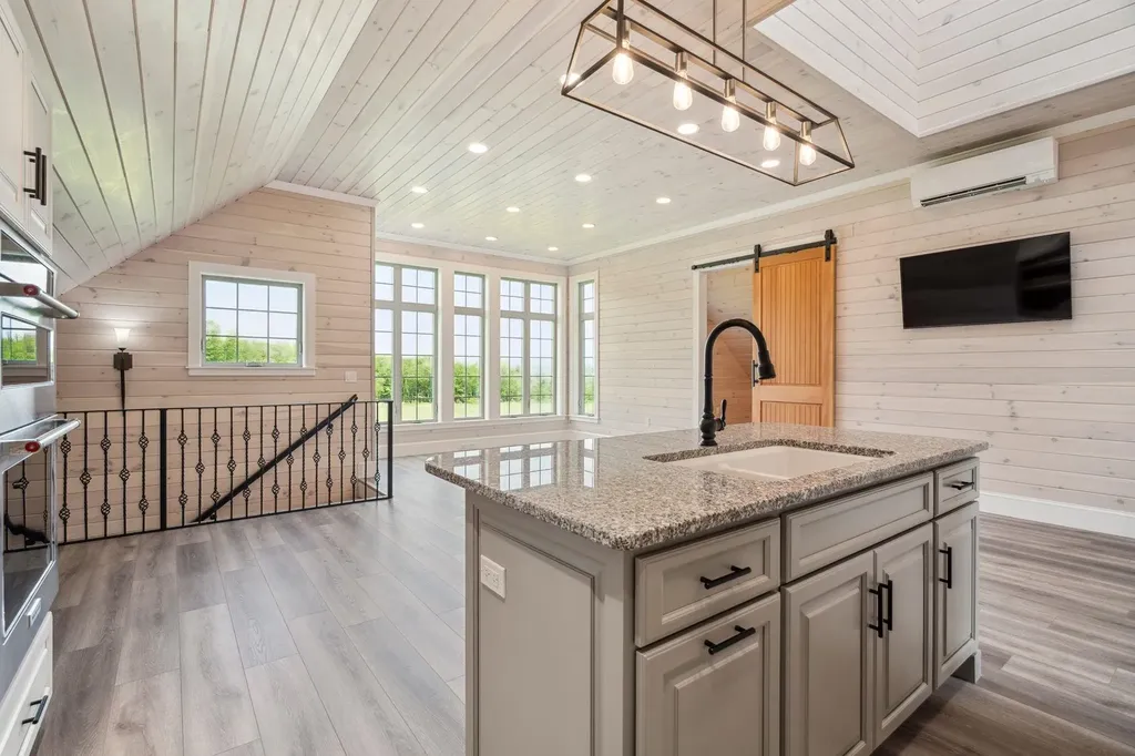 127 Tracy Road New London NH 03257