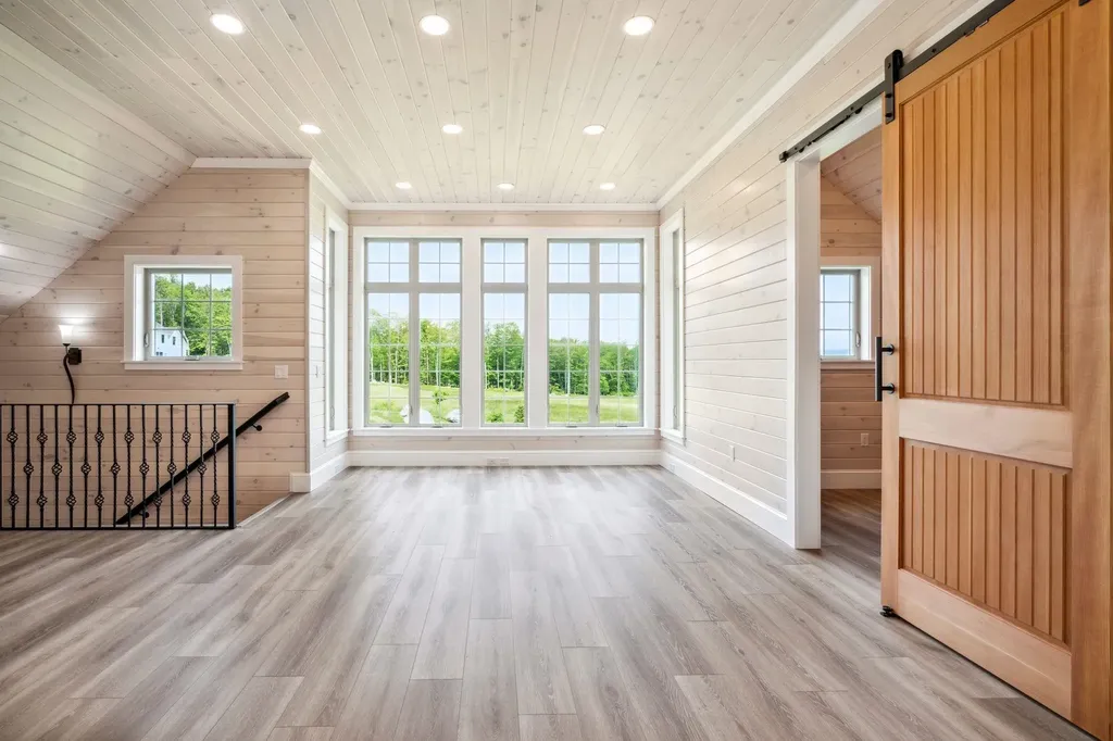 127 Tracy Road New London NH 03257