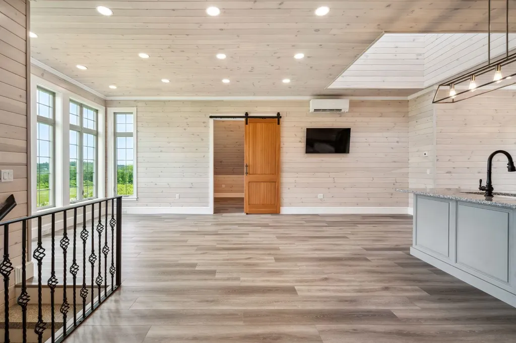 127 Tracy Road New London NH 03257