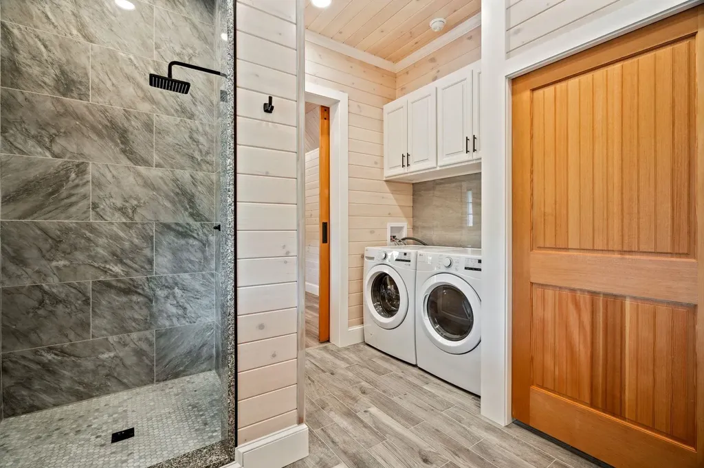 127 Tracy Road New London NH 03257