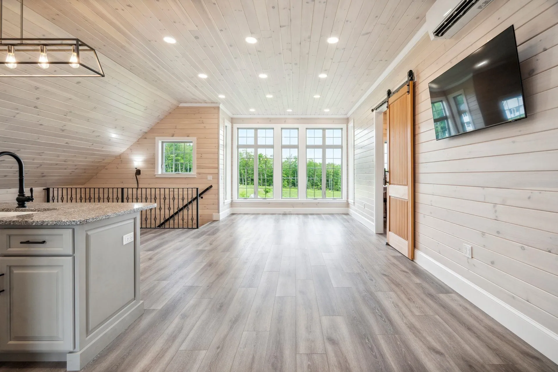 127 Tracy Road New London NH 03257