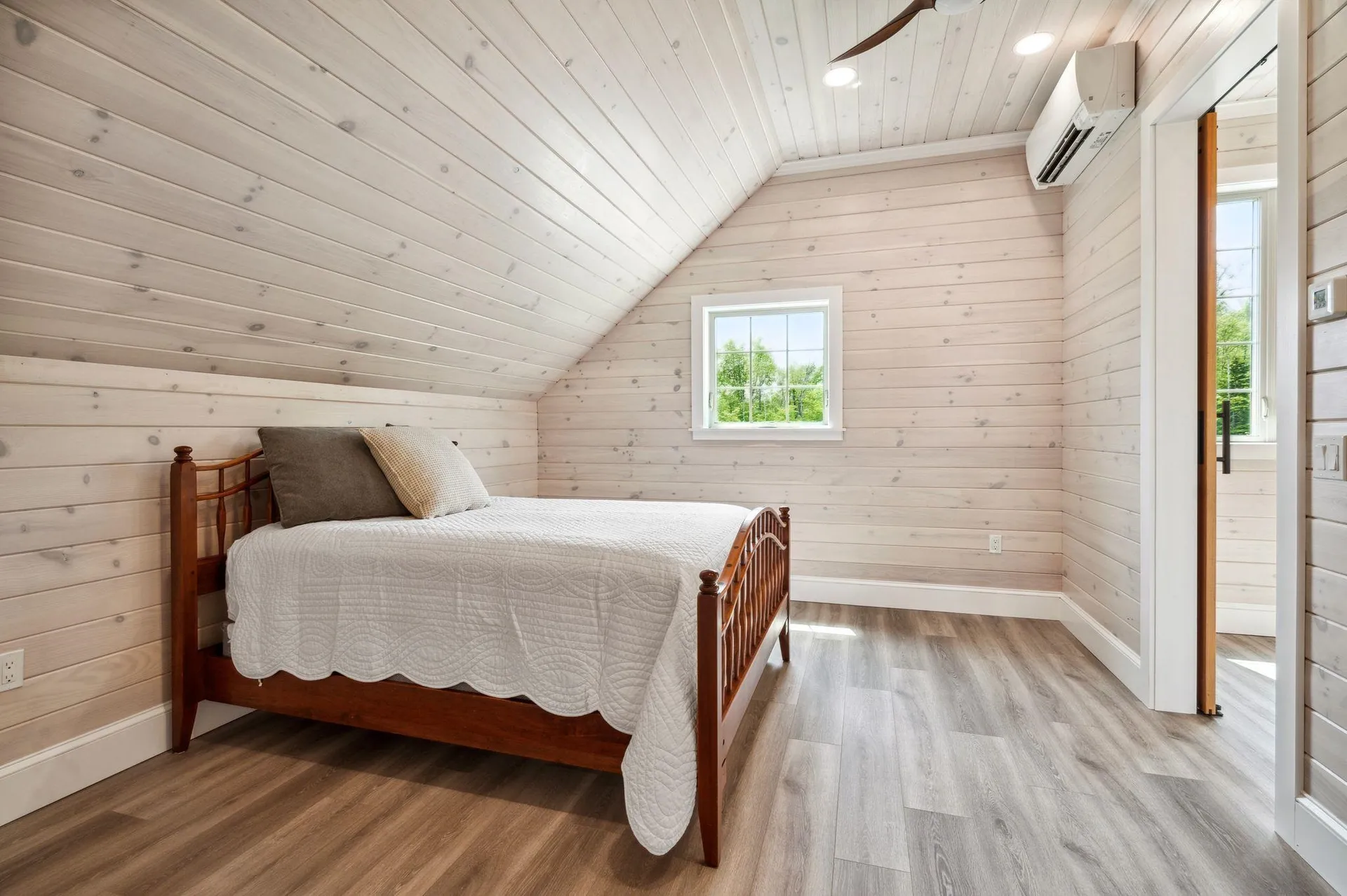 127 Tracy Road New London NH 03257