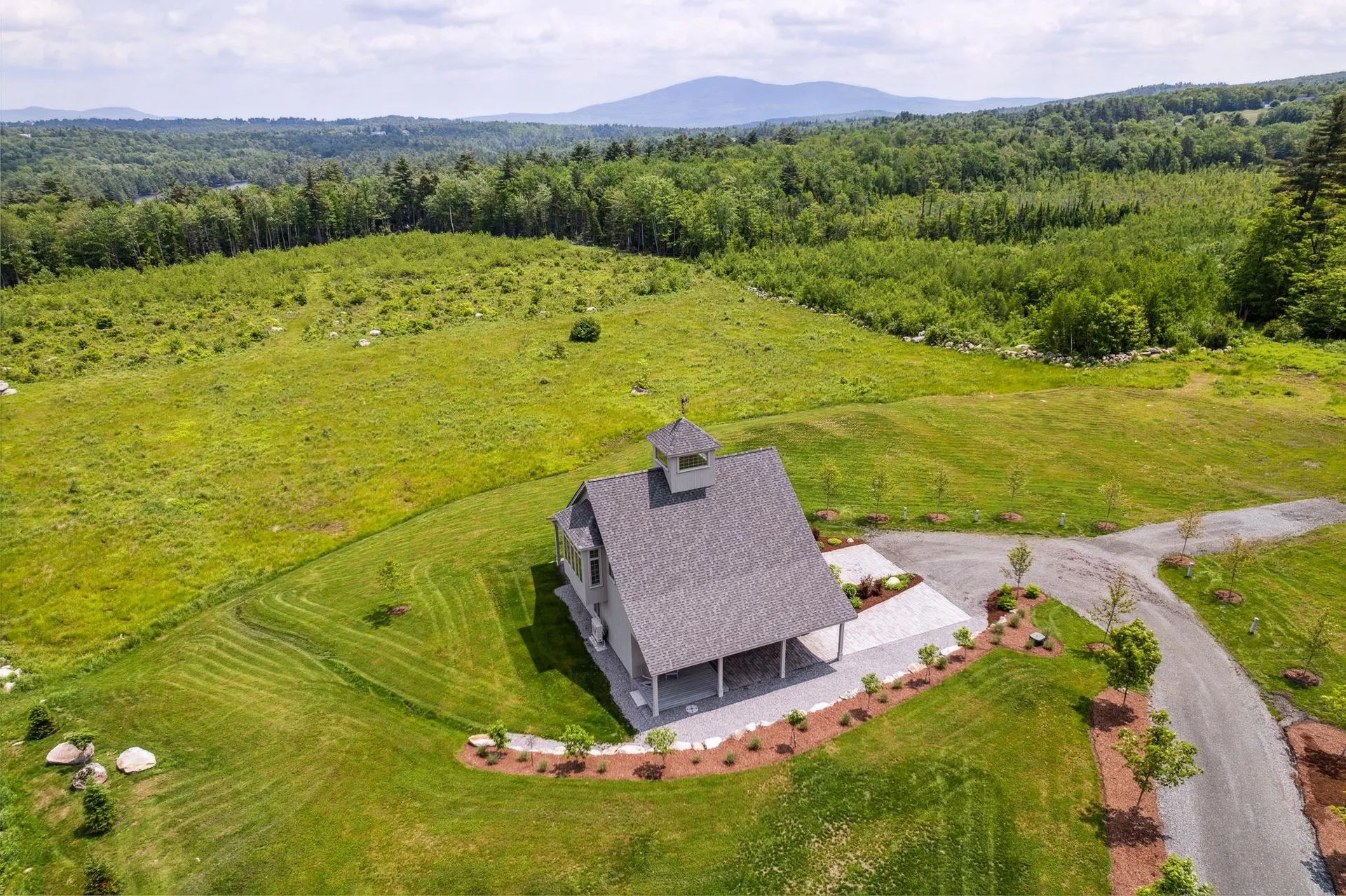 127 Tracy Road New London NH 03257