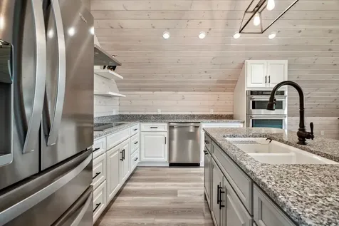 127 Tracy Road New London NH 03257