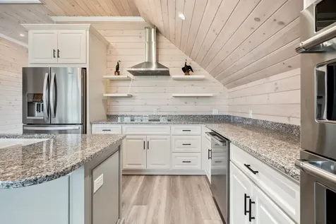 127 Tracy Road New London NH 03257