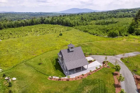 127 Tracy Road New London NH 03257