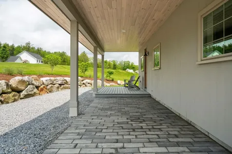 127 Tracy Road New London NH 03257