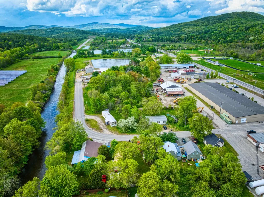 11 Putnam Road Newport NH 03773