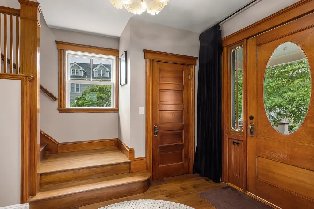 28 New Castle Avenue Portsmouth NH 03801