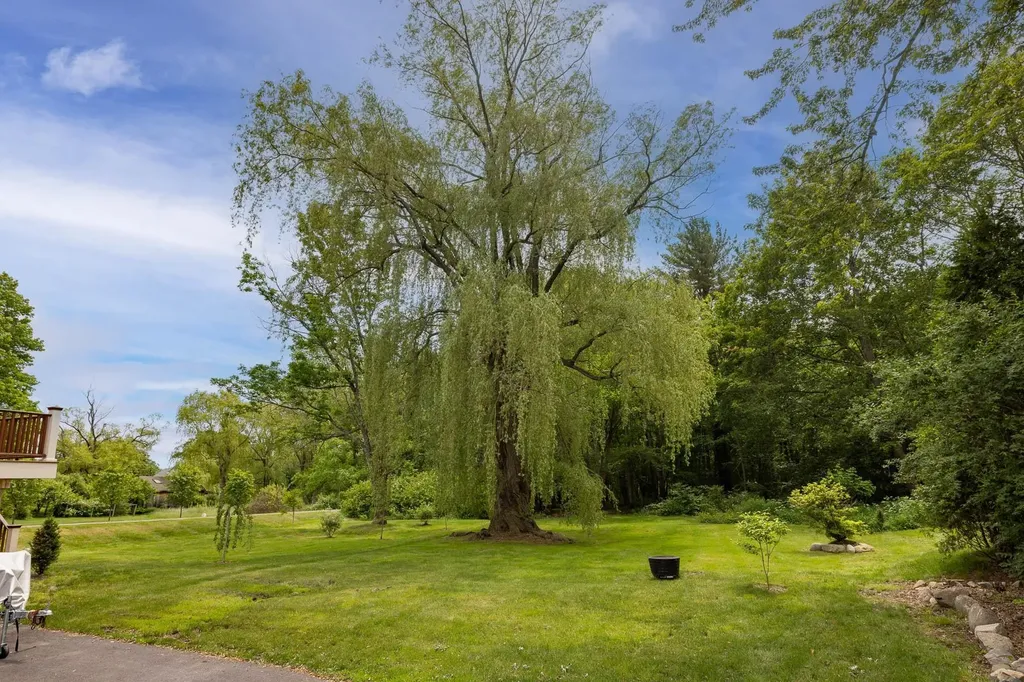 28 New Castle Avenue Portsmouth NH 03801