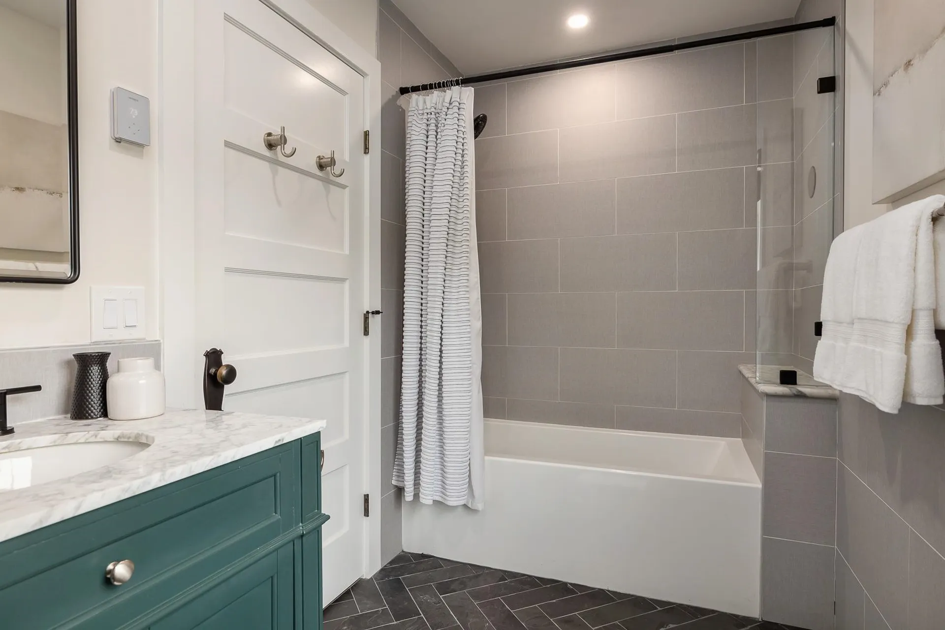 28 New Castle Avenue Portsmouth NH 03801