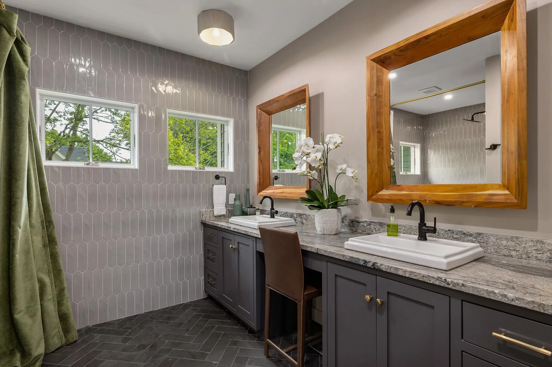 28 New Castle Avenue Portsmouth NH 03801
