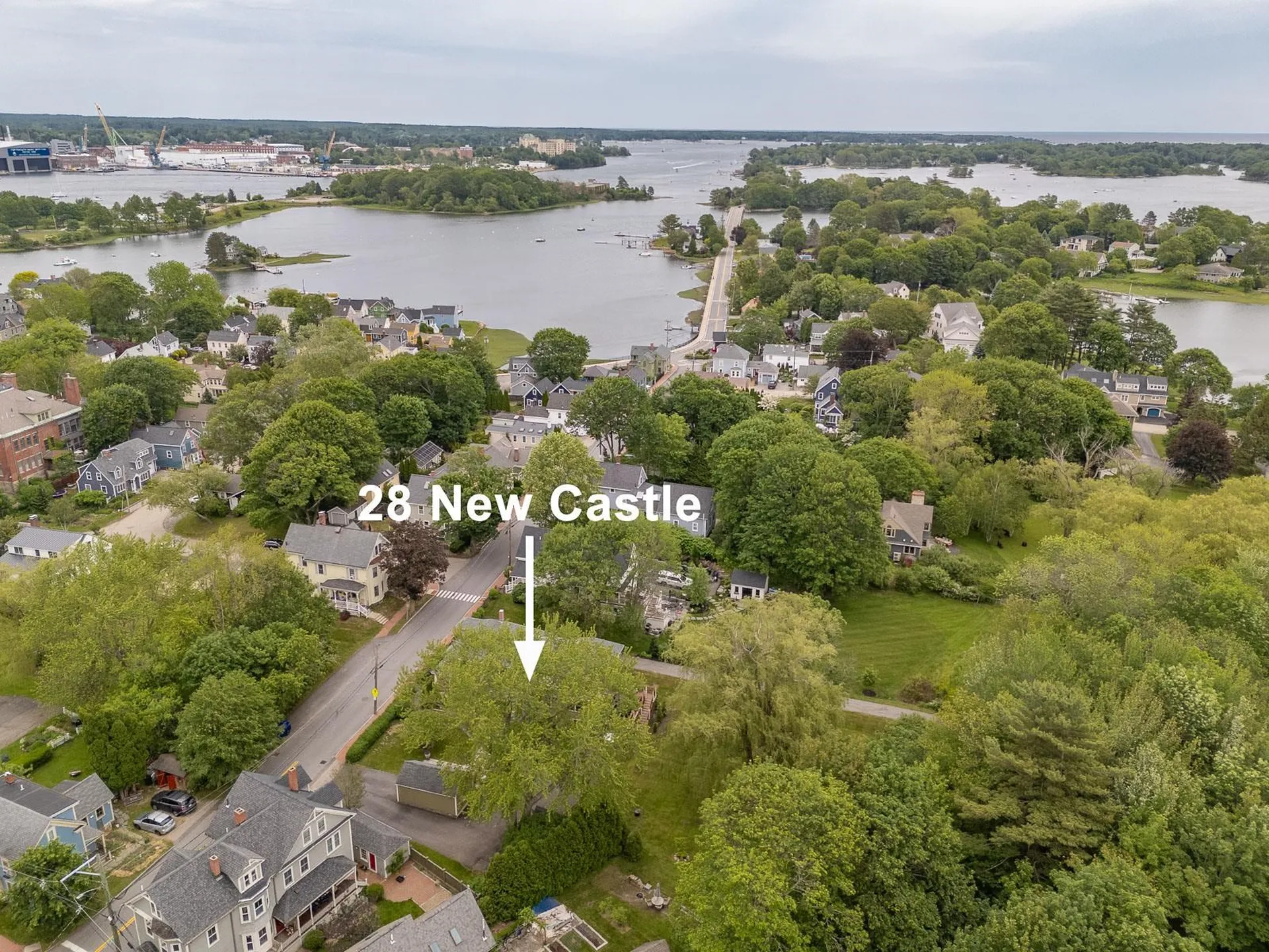 28 New Castle Avenue Portsmouth NH 03801