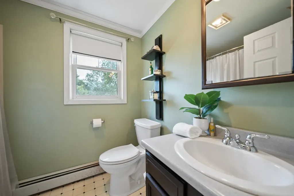 13 Becky Drive Salem NH 03079
