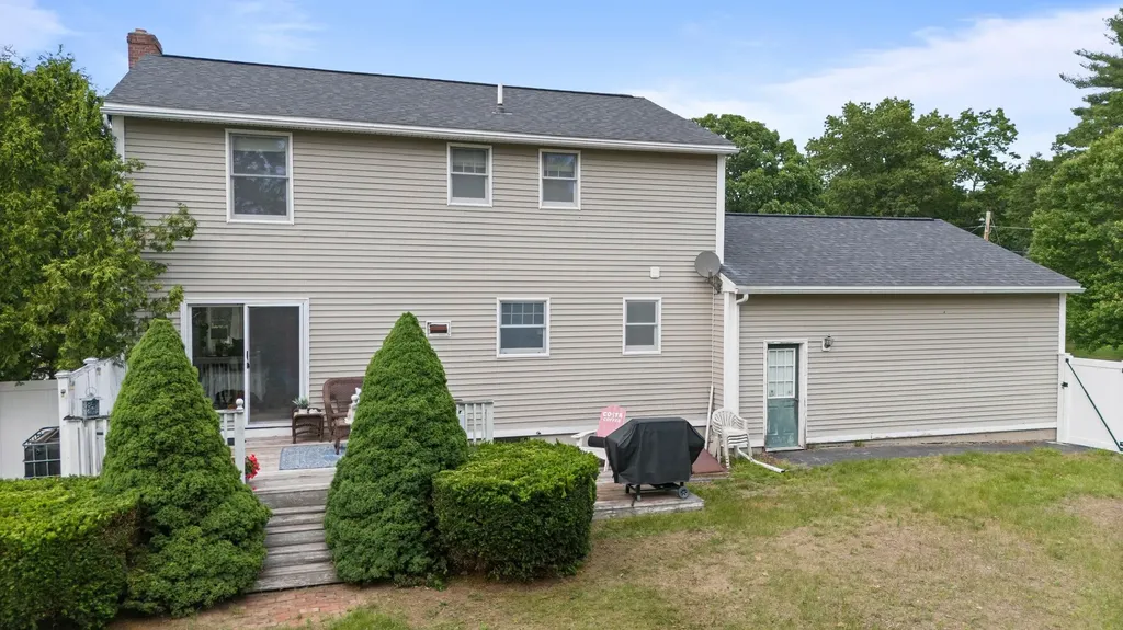 13 Becky Drive Salem NH 03079