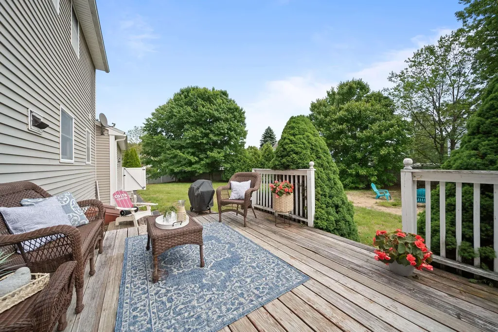 13 Becky Drive Salem NH 03079