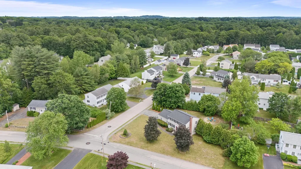 13 Becky Drive Salem NH 03079