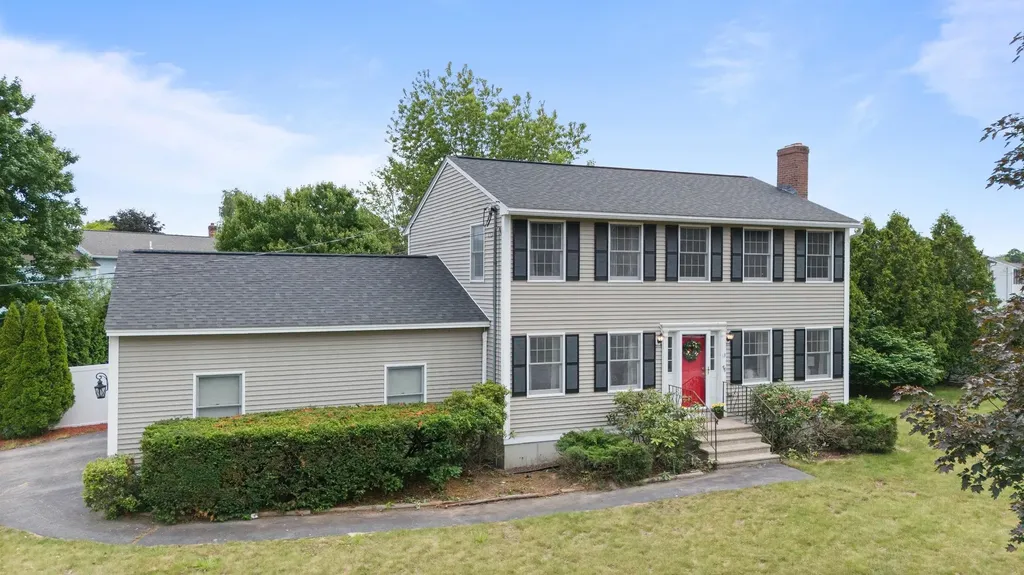 13 Becky Drive Salem NH 03079