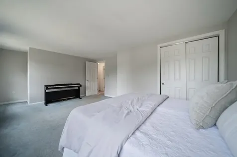 13 Becky Drive Salem NH 03079