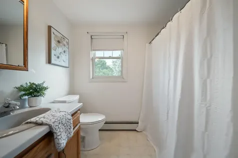 13 Becky Drive Salem NH 03079
