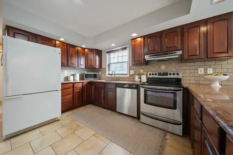 13 Becky Drive Salem NH 03079