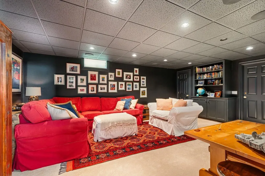 541 South Road Hopkinton NH 03229