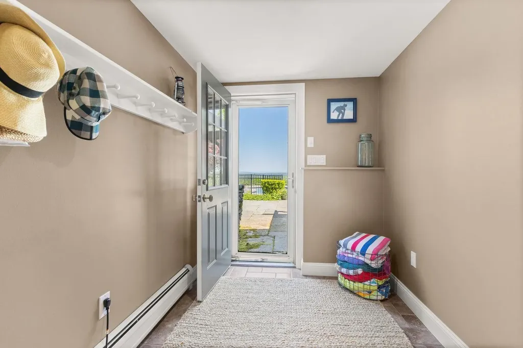 541 South Road Hopkinton NH 03229